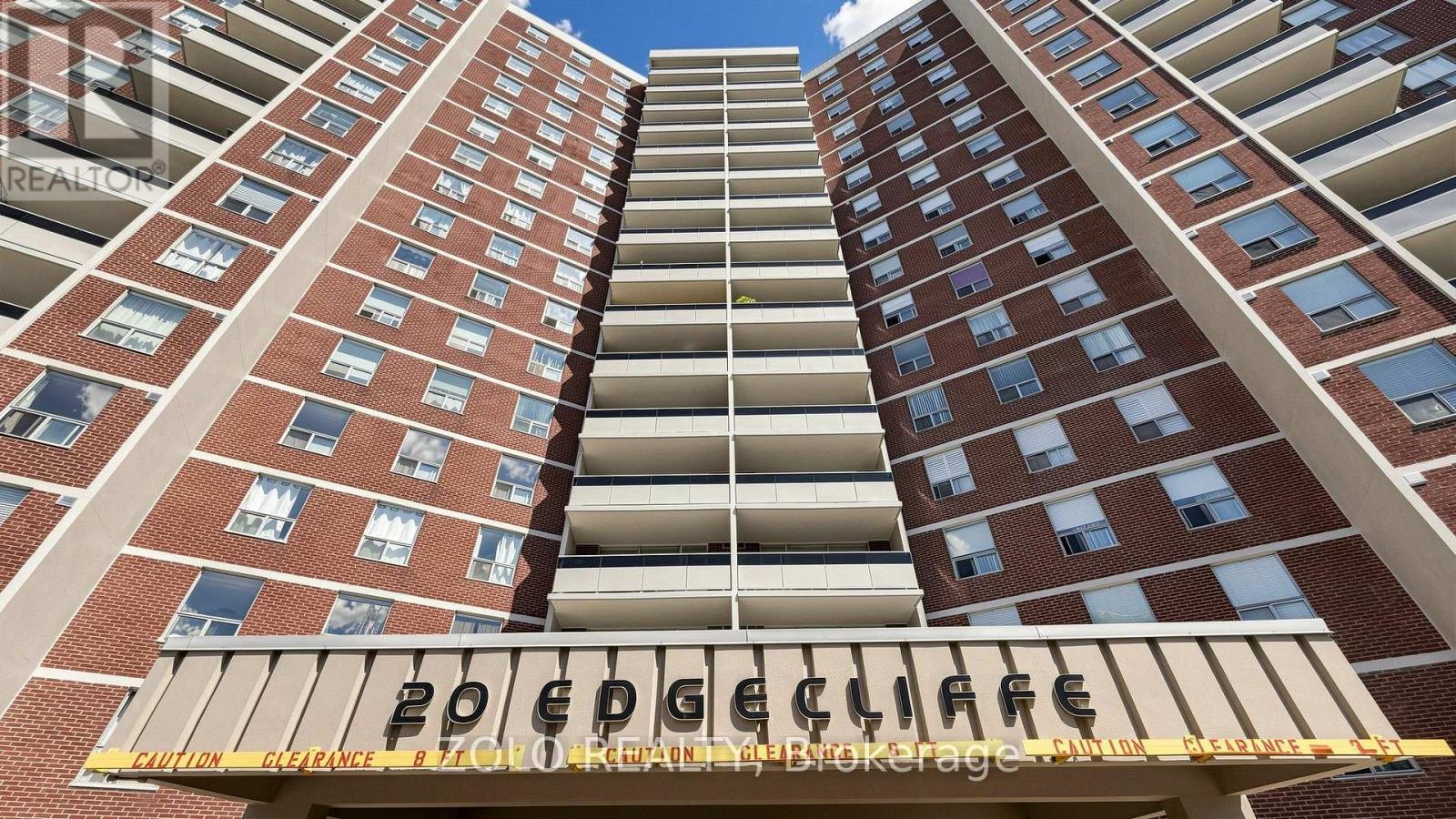 915 - 20 Edgecliff Golfway Property Photo 2
