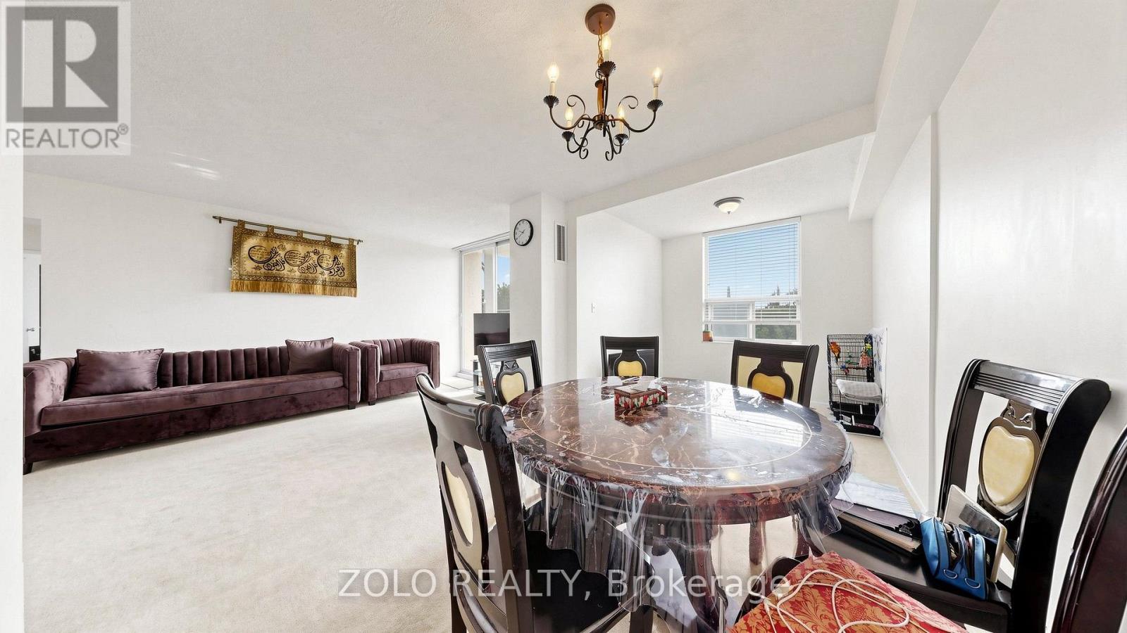 915 - 20 Edgecliff Golfway Property Photo 12