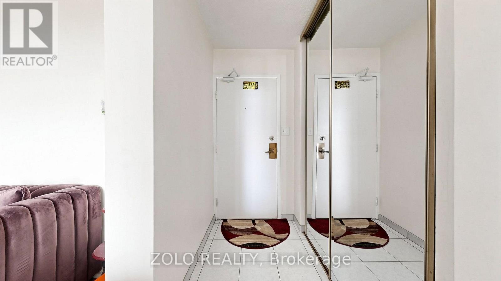 915 - 20 Edgecliff Golfway Property Photo 30