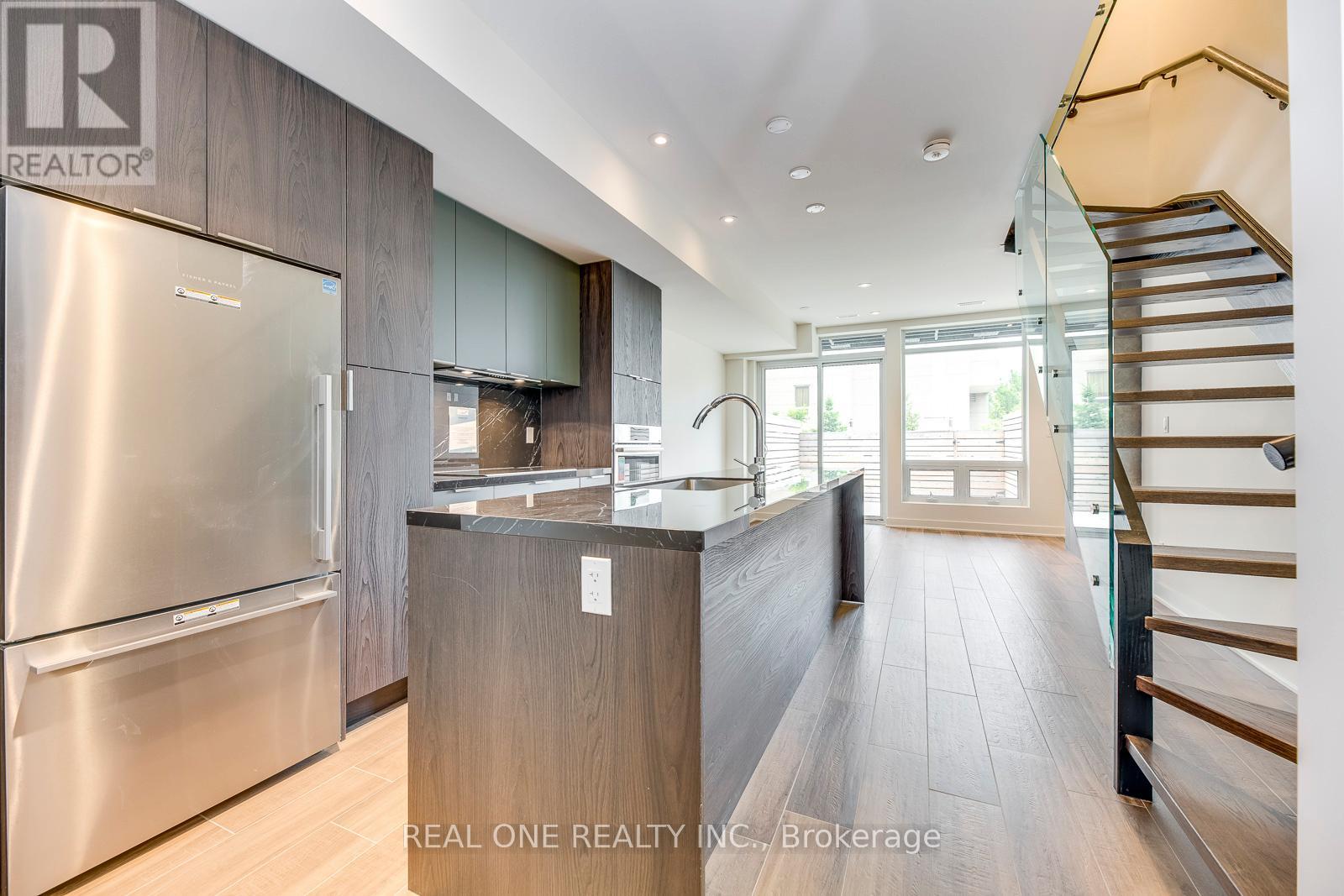 42 Sonic Way Property Photo 4
