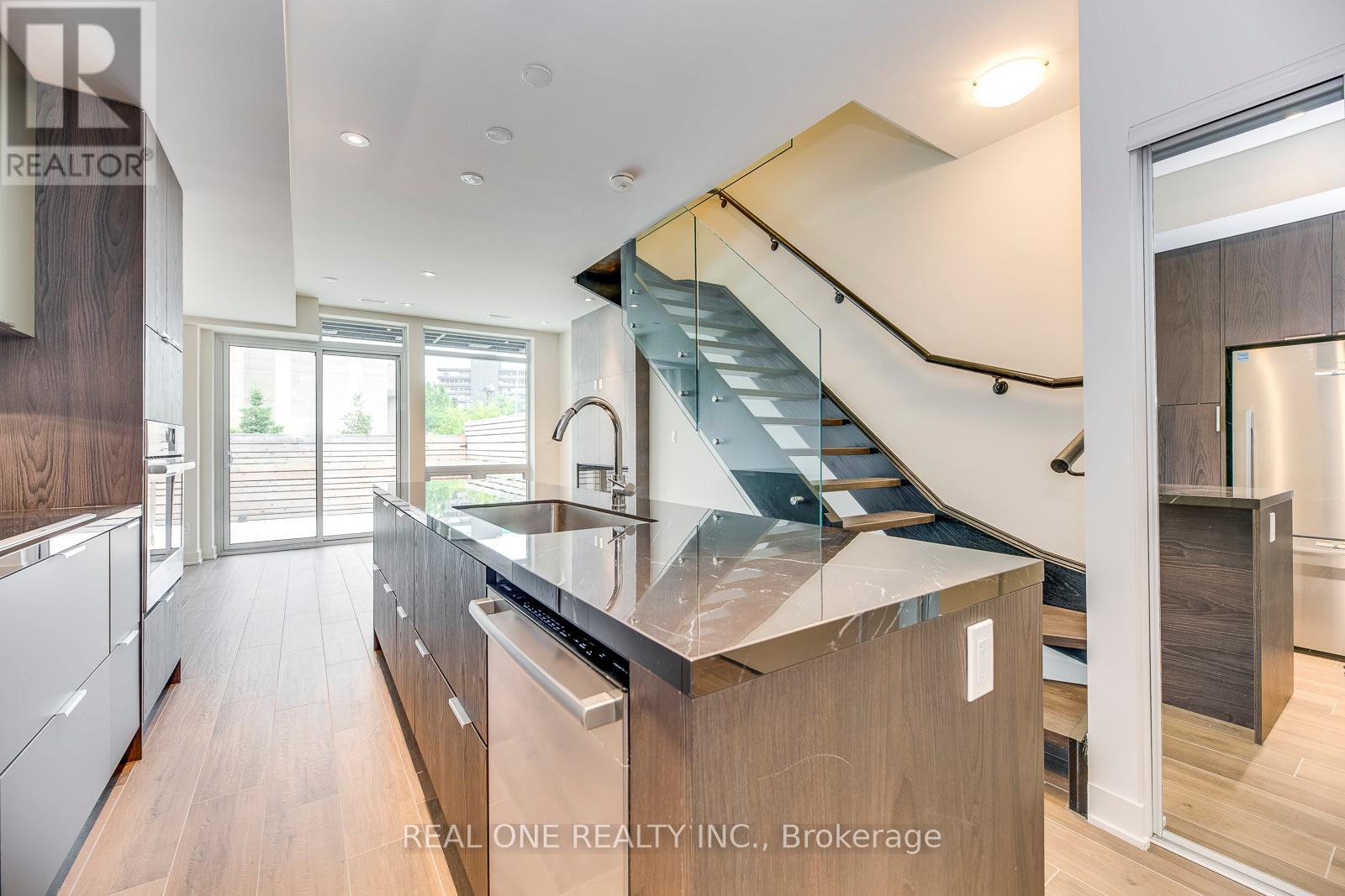 42 Sonic Way Property Photo 5