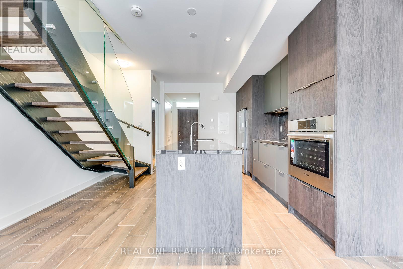 42 Sonic Way Property Photo 15