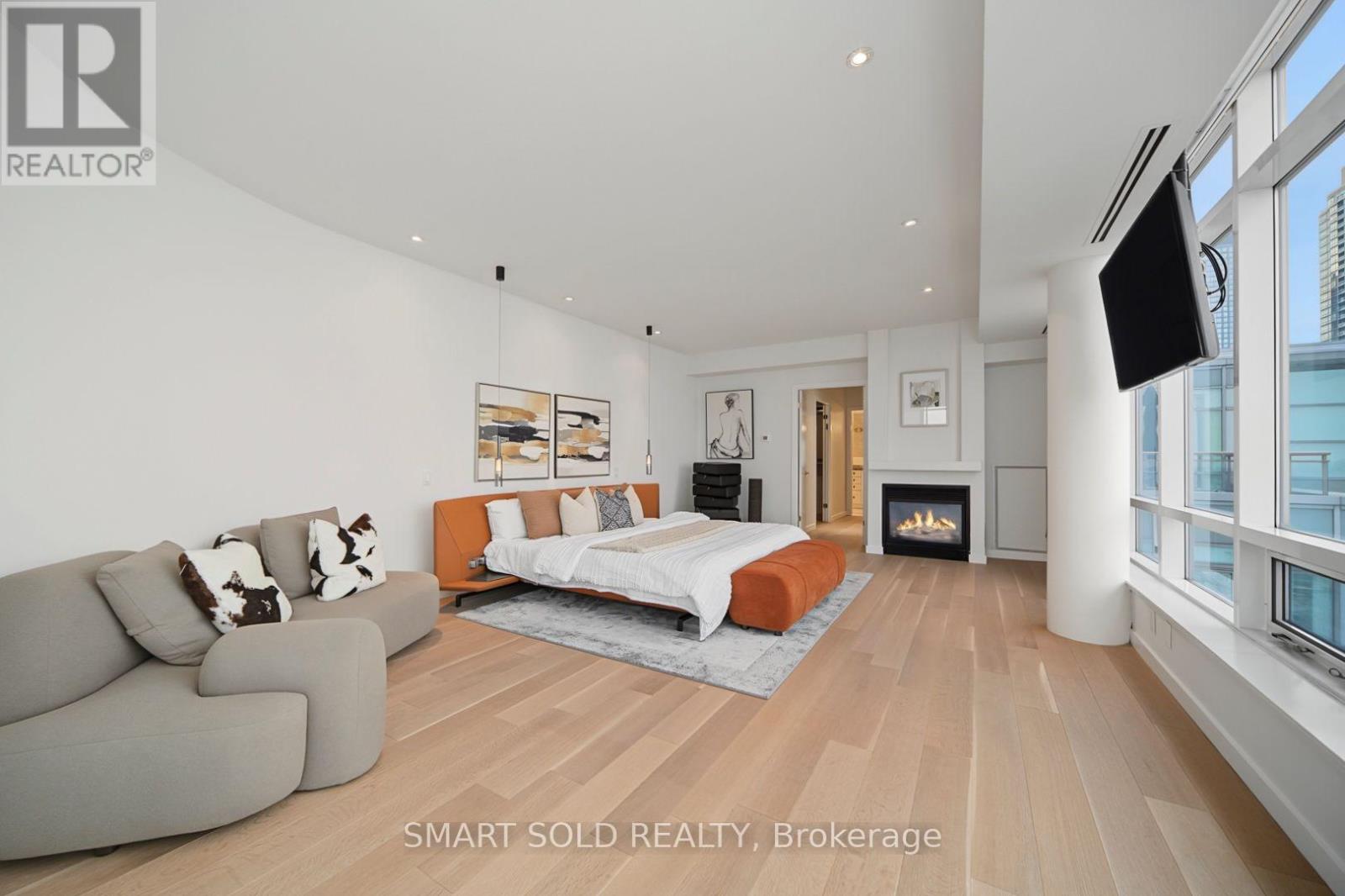 Ph01e - 500 Queens Quay W Property Photo 28