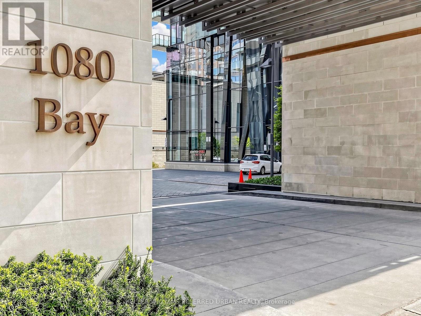 1710 - 1080 BAY STREET