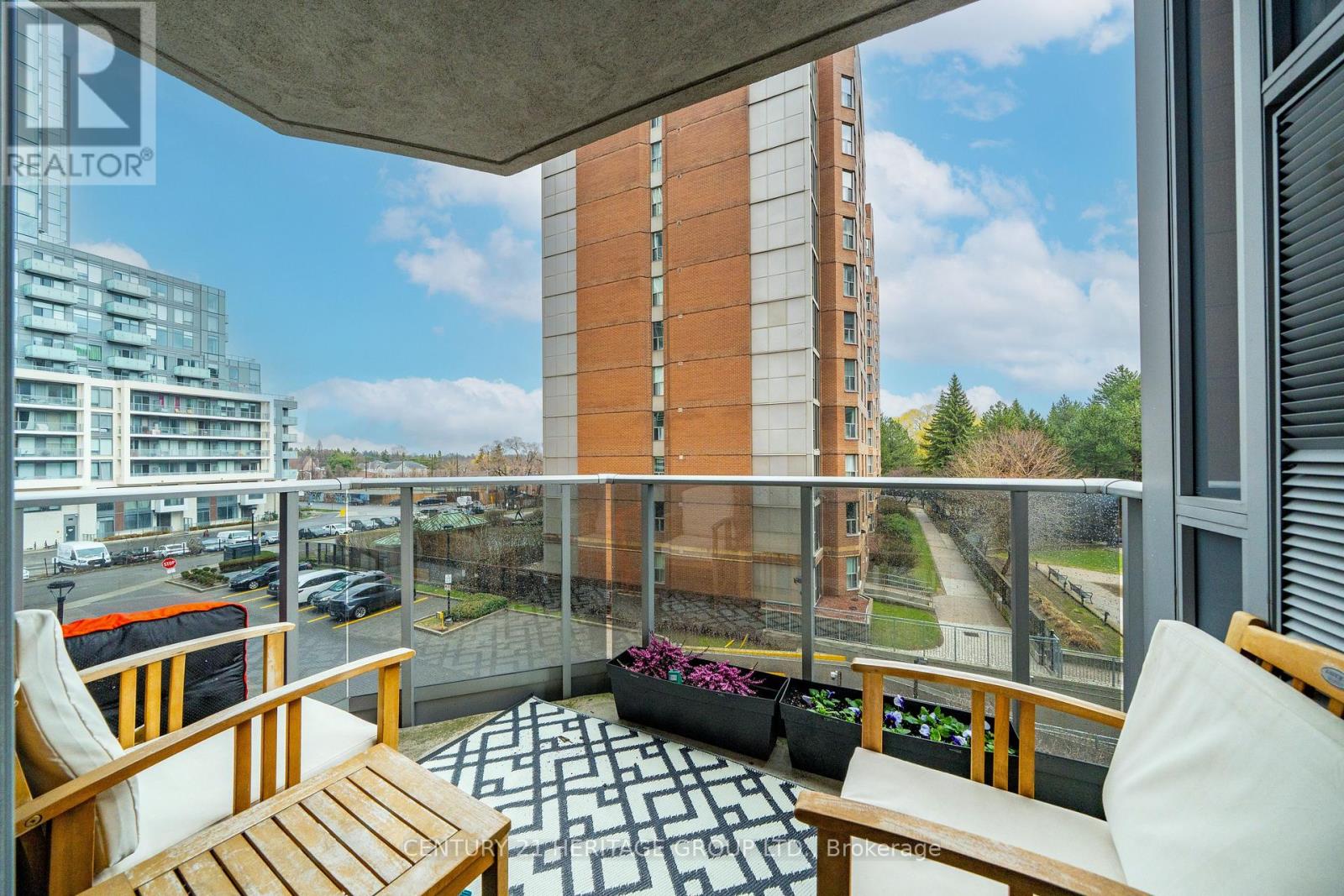306 - 5791 Yonge Street Property Photo 8