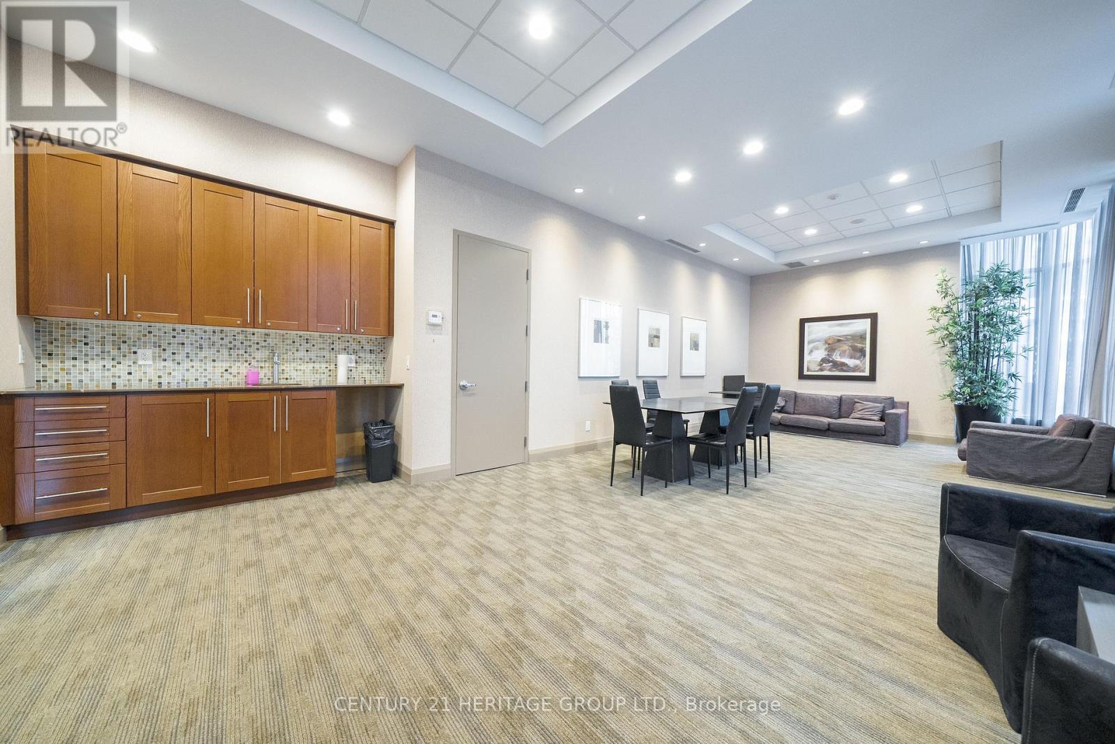 306 - 5791 Yonge Street Property Photo 14