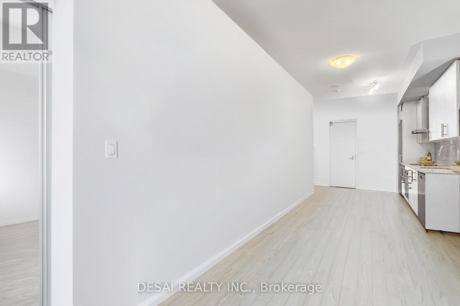 2321 - 352 Front Street W Property Photo 10