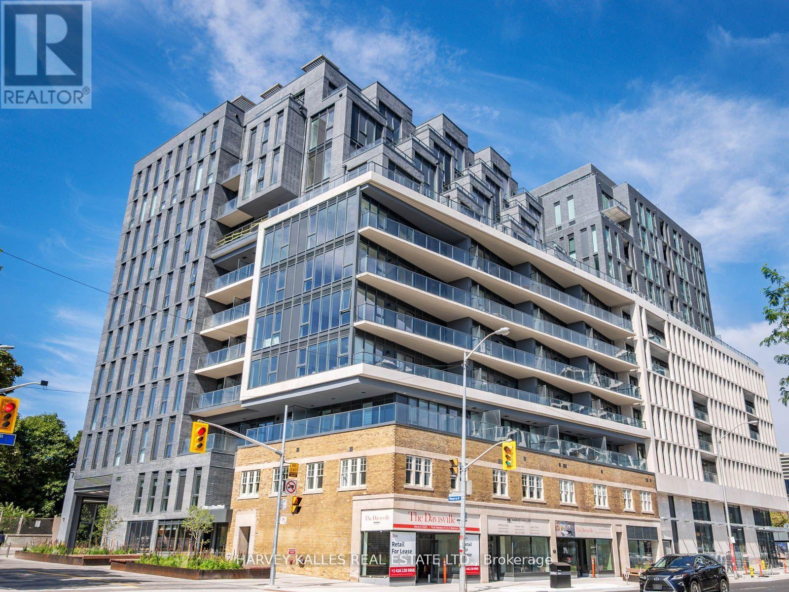 610 - 8 Manor Road W Property Photo 2
