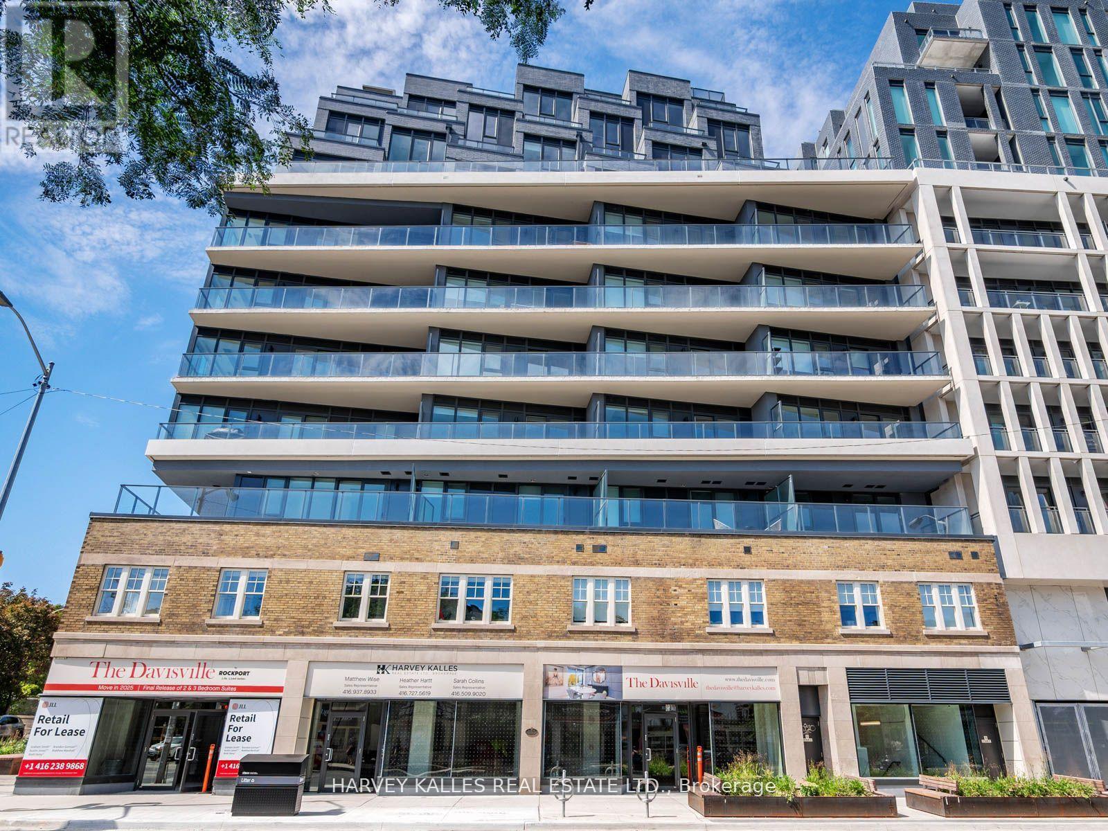 610 - 8 Manor Road W Property Photo 3