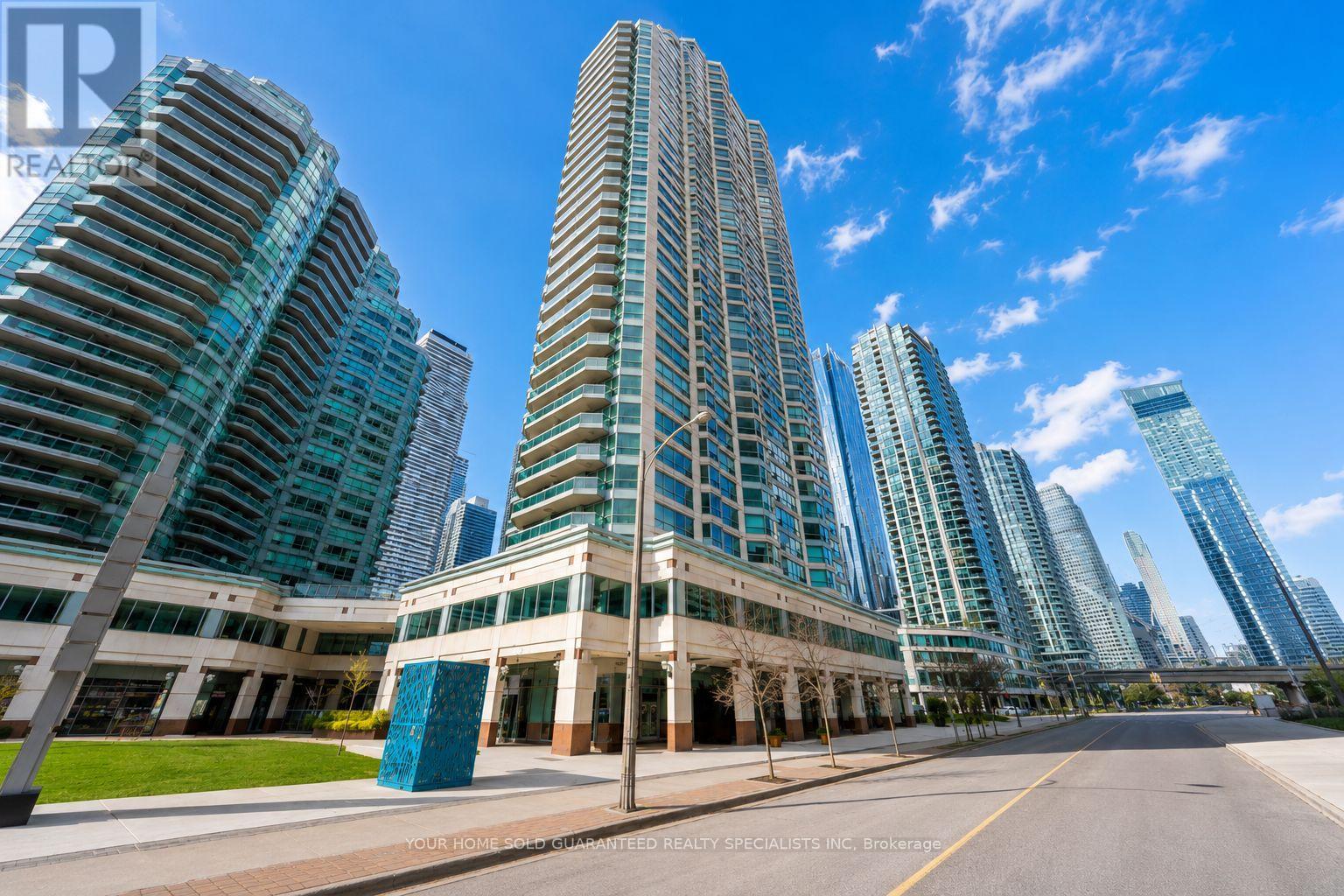 2610 - 10 YONGE STREET Property Photo 1