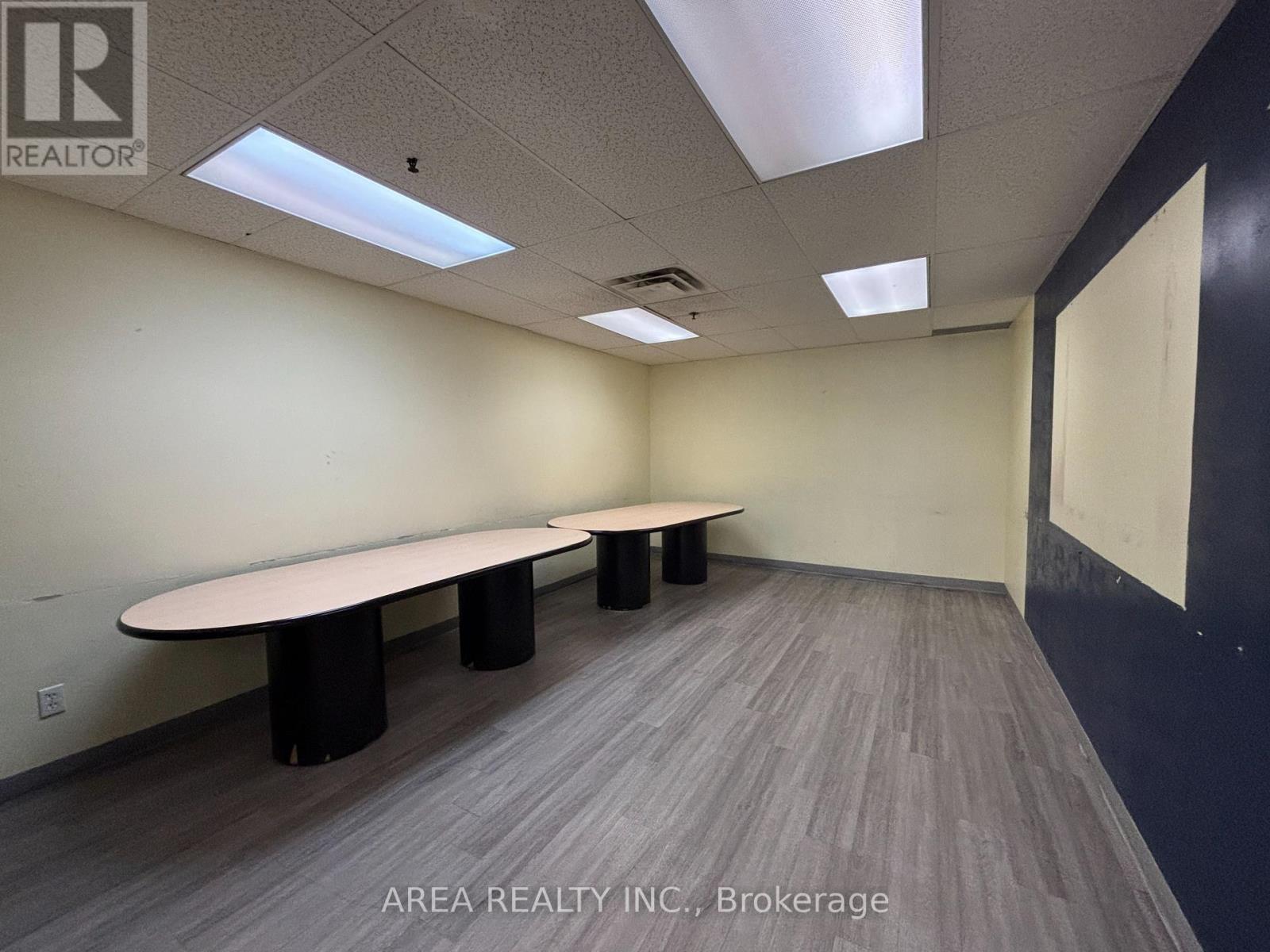 2nd & 4th Level - 150 Dundas Street W Property Photo 8