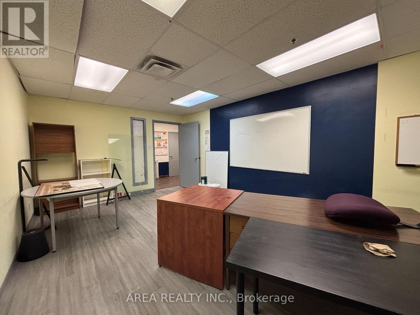 2nd & 4th Level - 150 Dundas Street W Property Photo 11