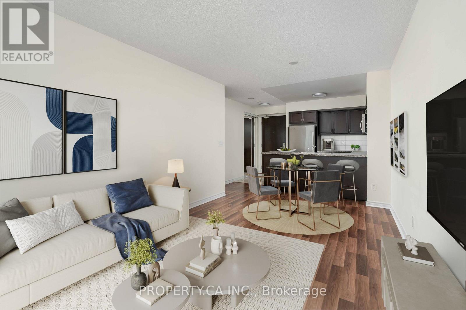 803 - 25 Lower Simcoe Street Property Photo 4