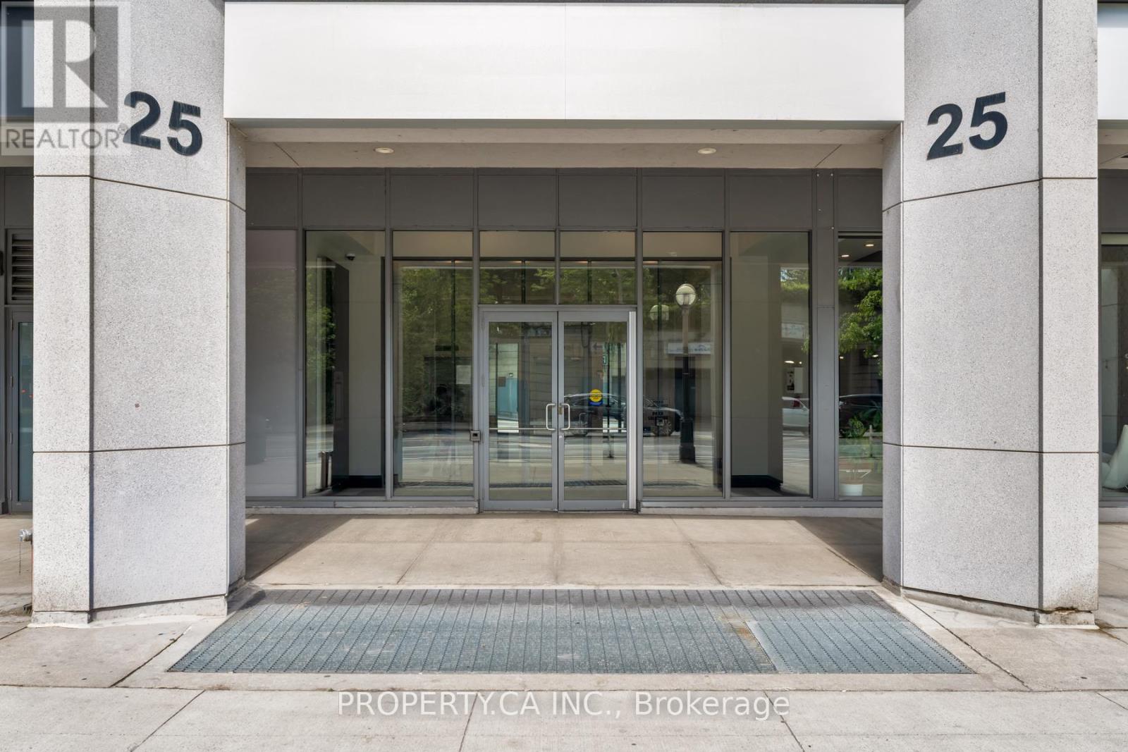 803 - 25 Lower Simcoe Street Property Photo 26