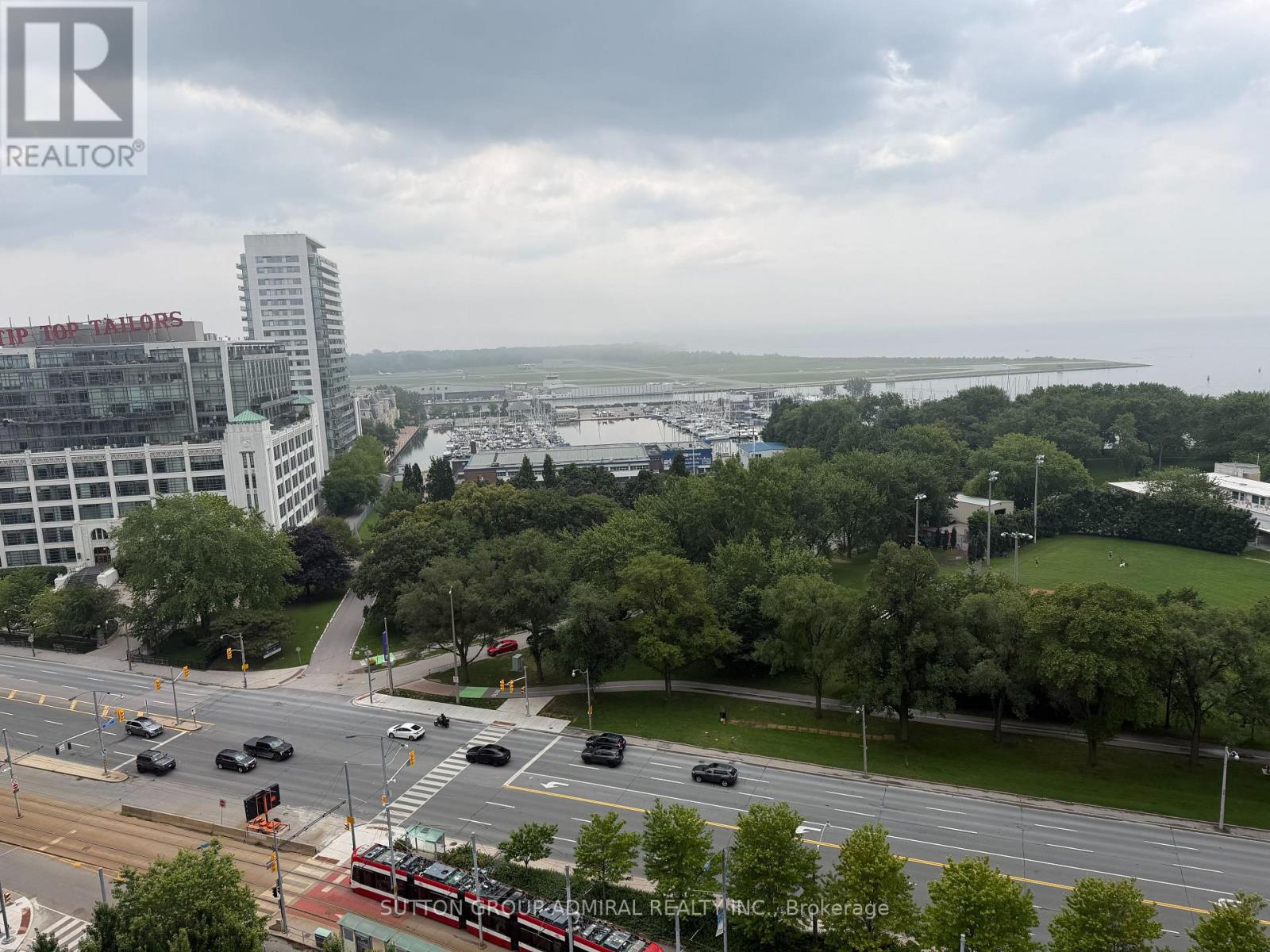 1602 - 215 Fort York Boulevard Property Photo 13