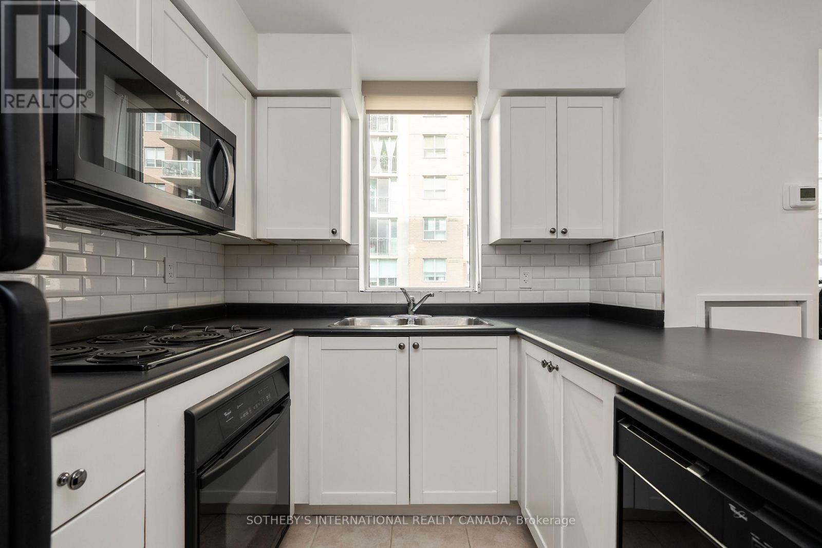 408 - 311 Richmond Street Property Photo 5