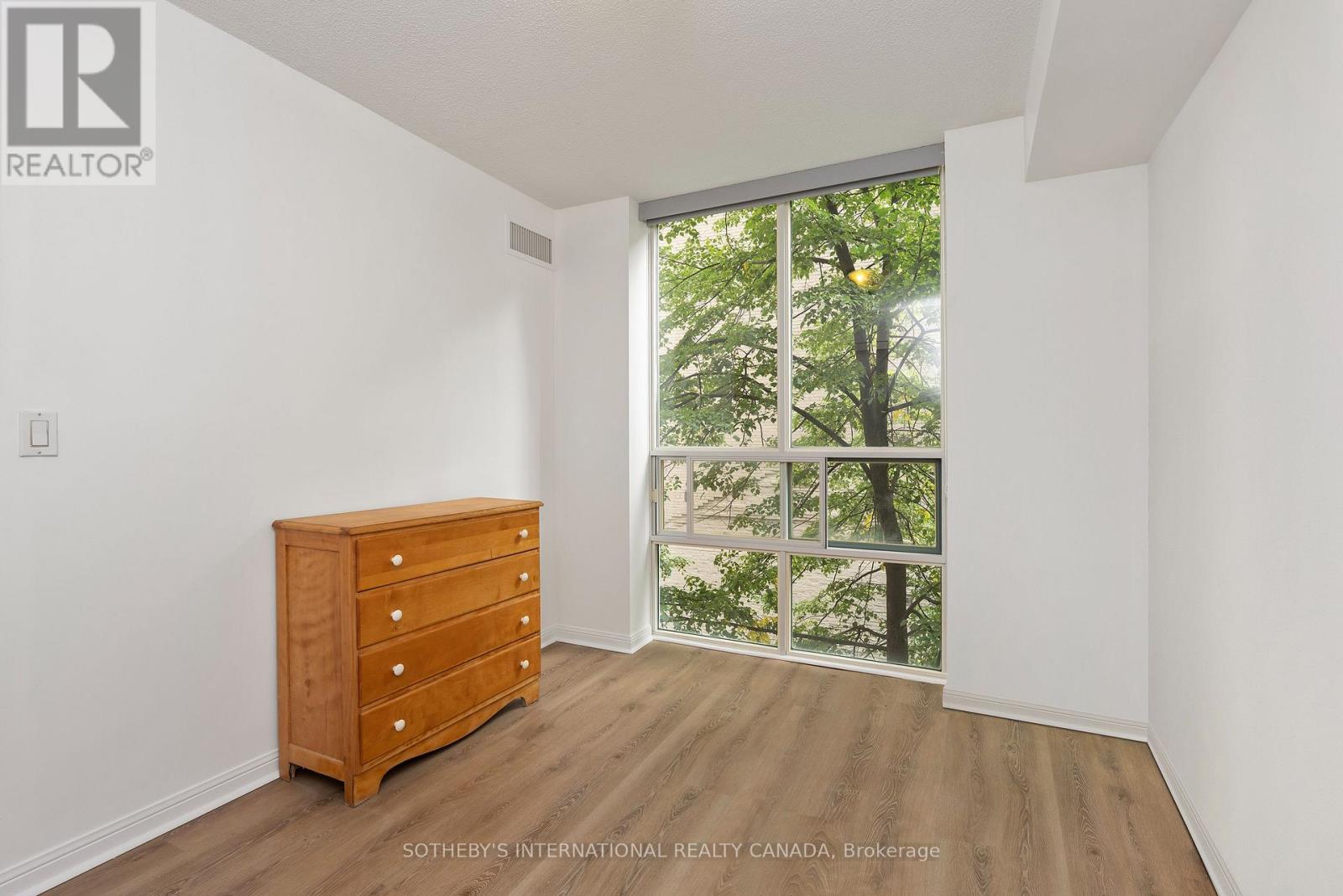 408 - 311 Richmond Street Property Photo 15