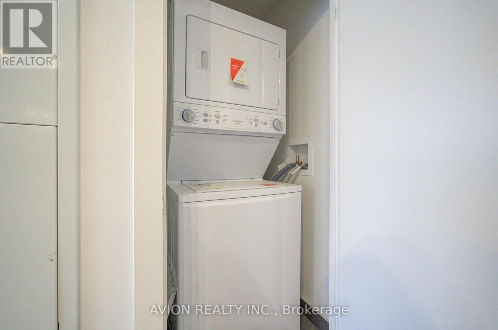 1605 - 15 Mercer Street Property Photo 25