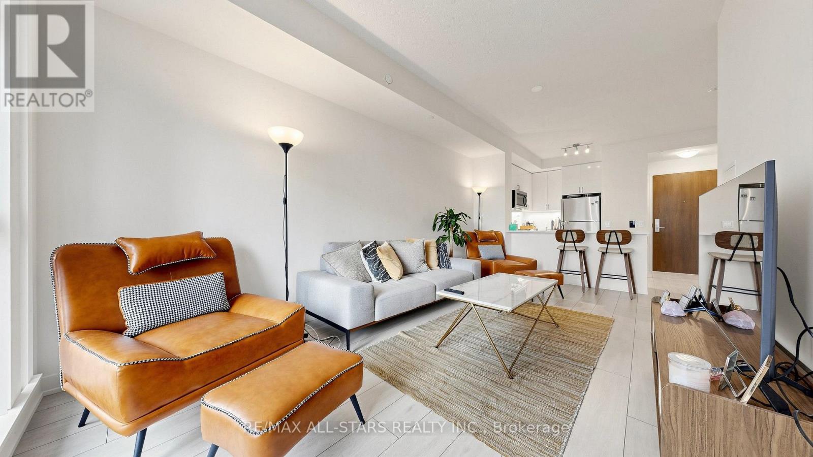 1609 - 4955 YONGE STREET Property Photo 1