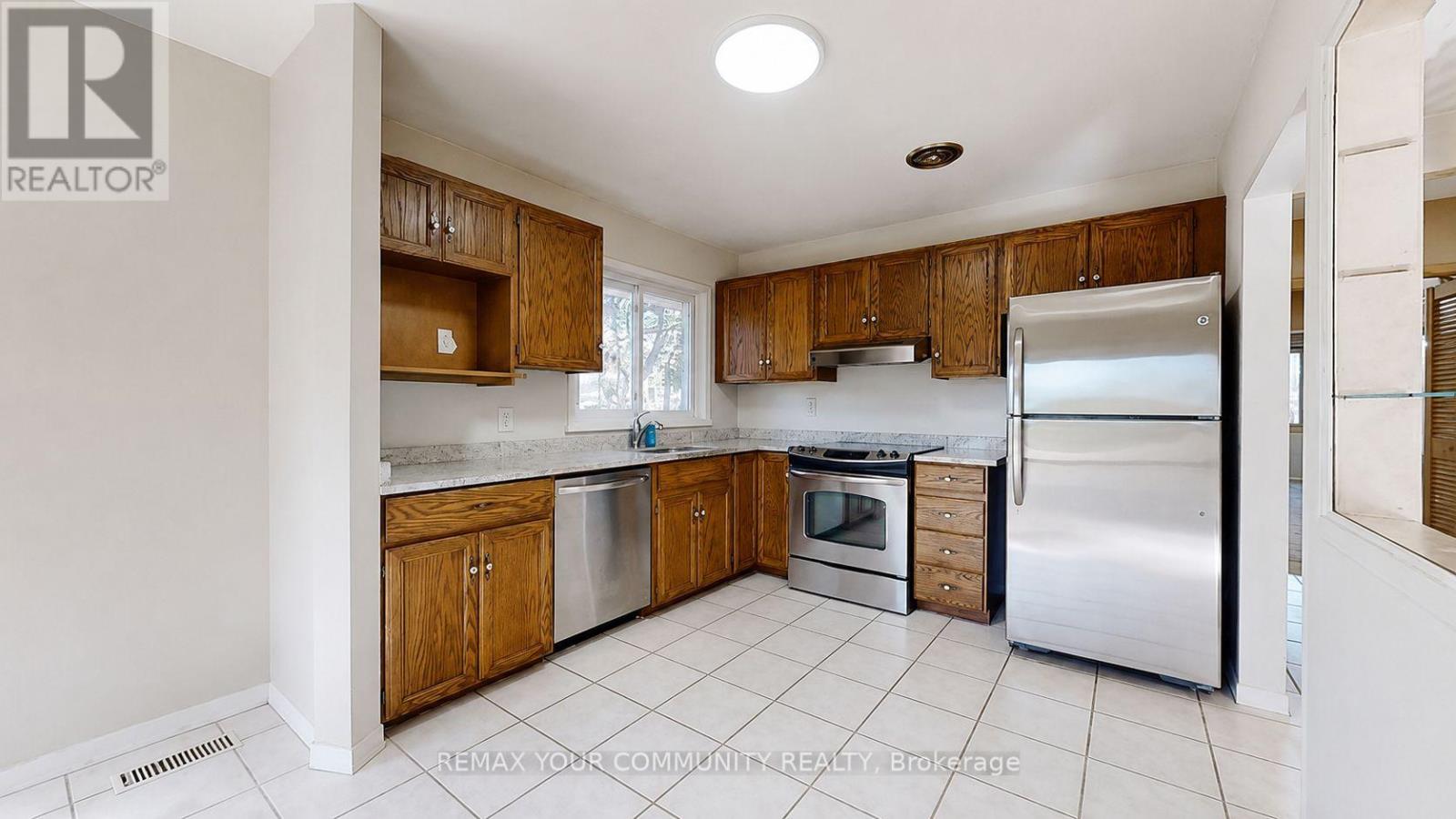 98 Wigmore Drive Property Photo 6