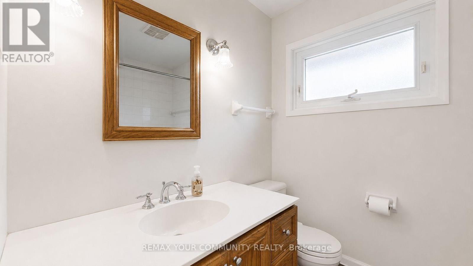 98 Wigmore Drive Property Photo 11