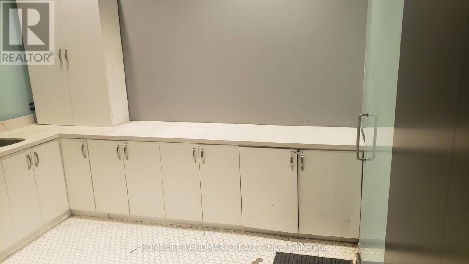 163 - 4750 Yonge Street Property Photo 7