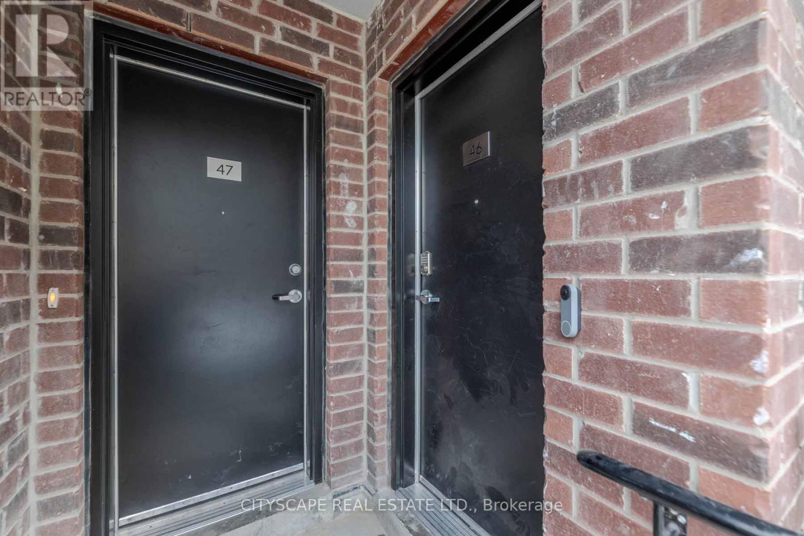 46 - 871 SHEPPARD AVENUE W Property Photo 1