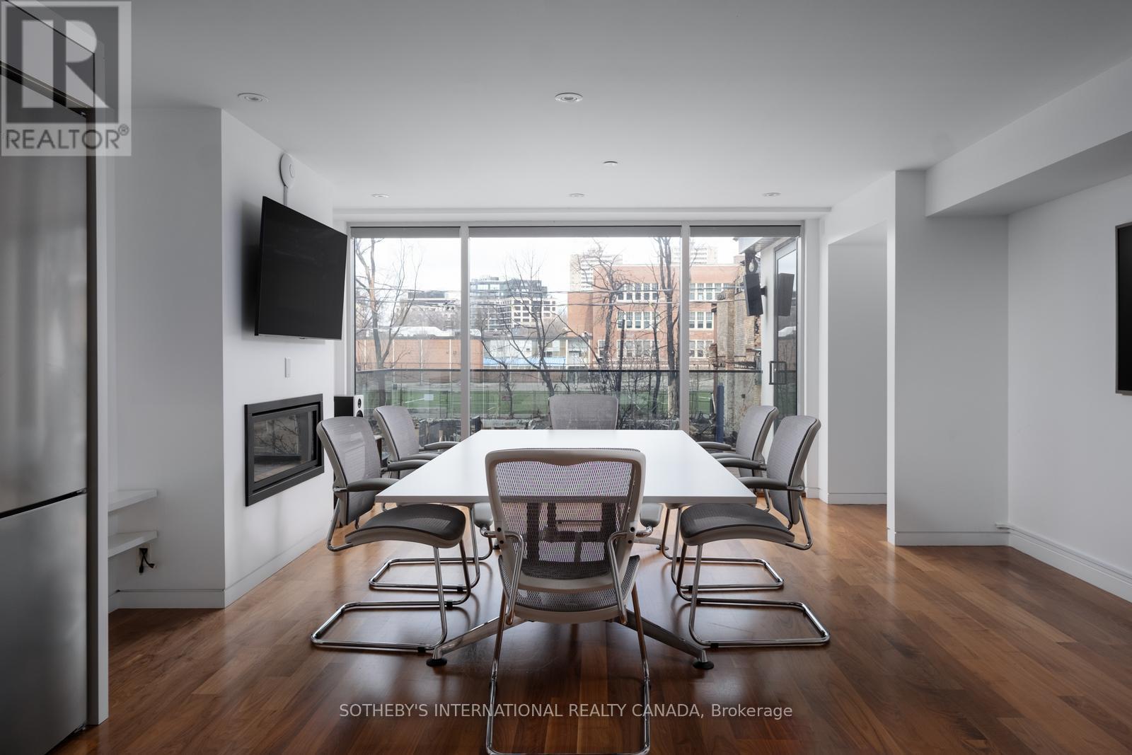 Second Floor - 101 Scollard Street Property Photo 3
