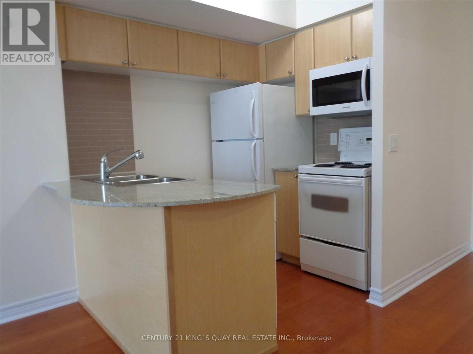 2714 - 763 Bay Street Property Photo 23