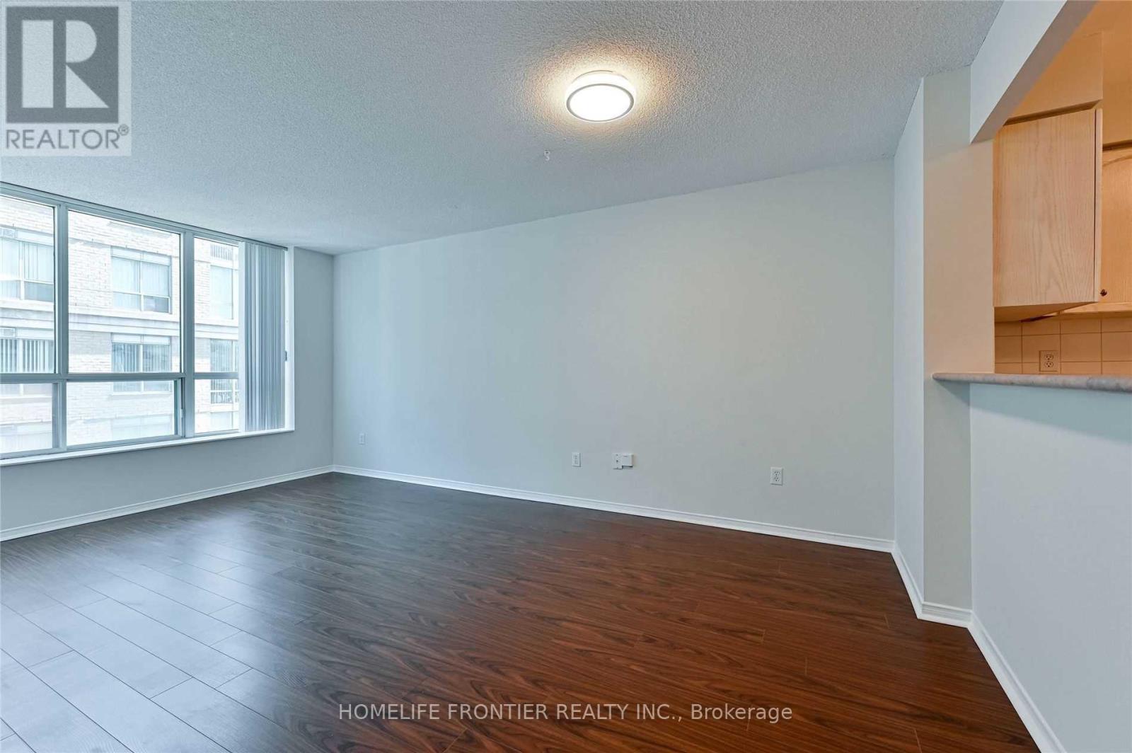 1008 - 29 Pemberton Avenue Property Photo 8