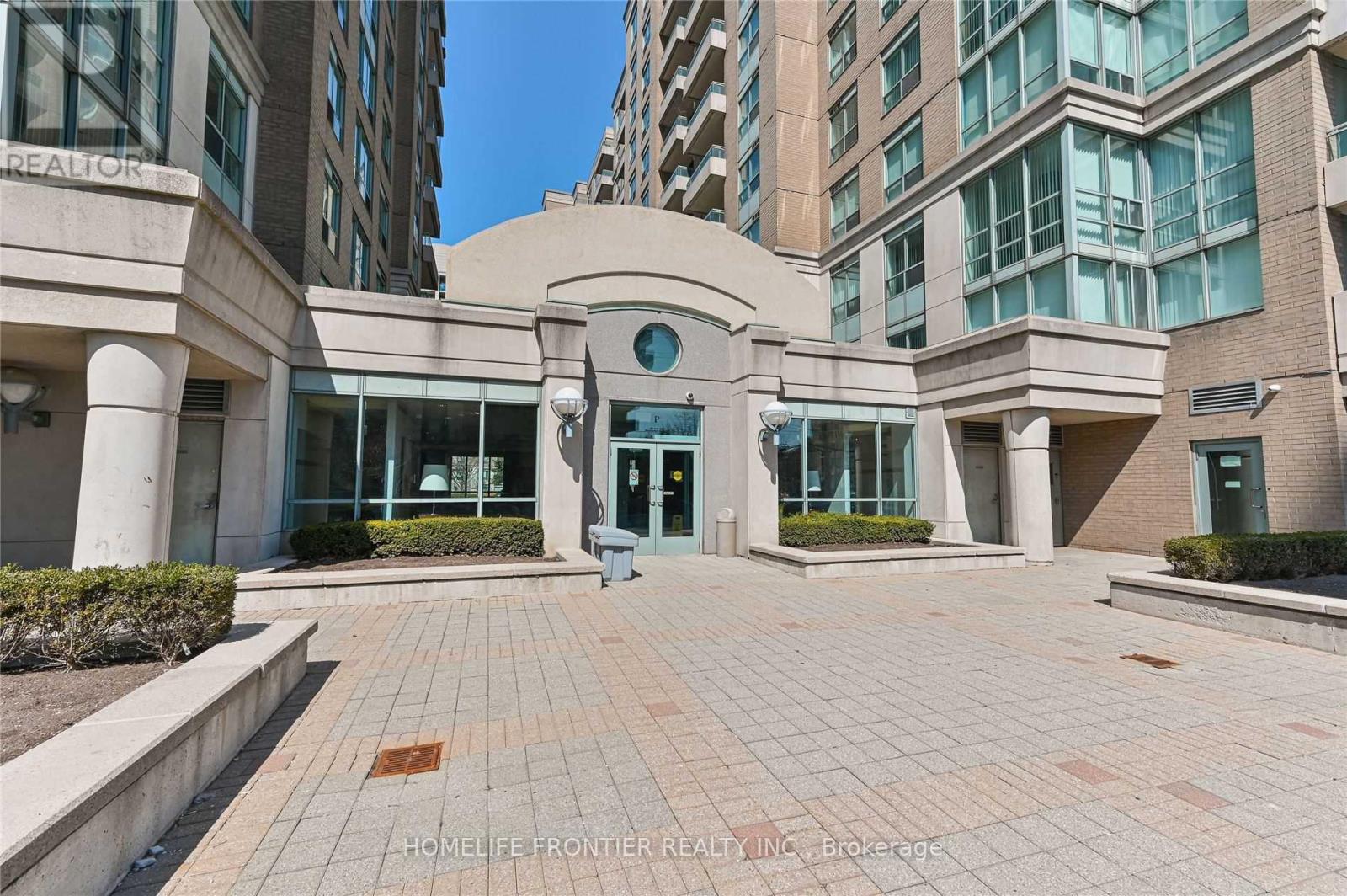 1008 - 29 Pemberton Avenue Property Photo 15