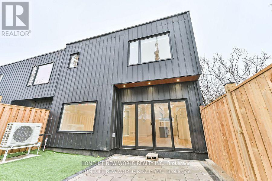 LANEWAY - 995 DUFFERIN STREET