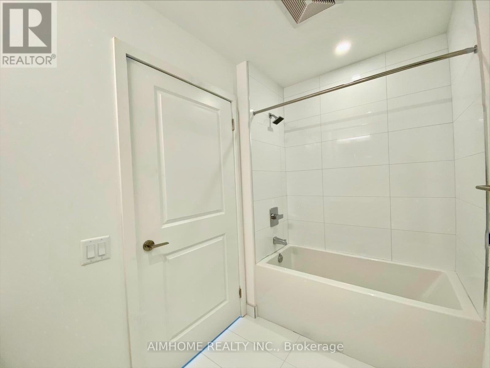 4902 - 395 Bloor Street E Property Photo 11