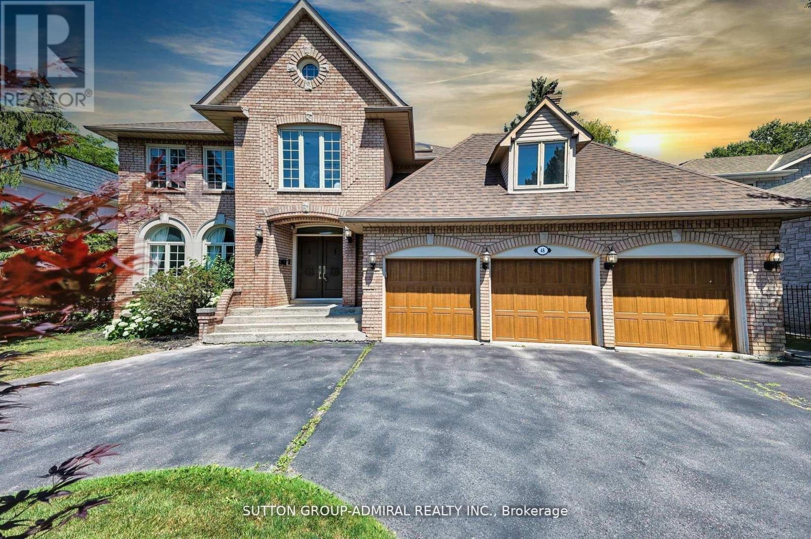 48 BERKINDALE DRIVE