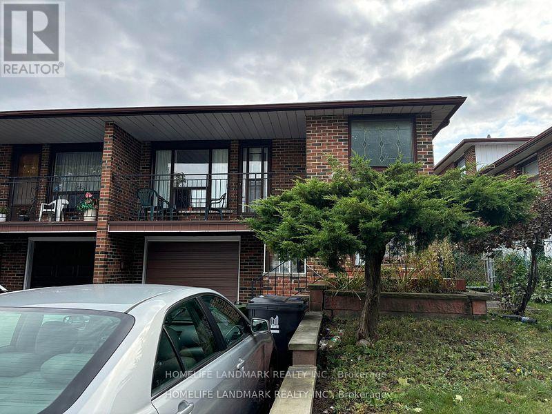 UPPER - 31 PAWNEE AVENUE