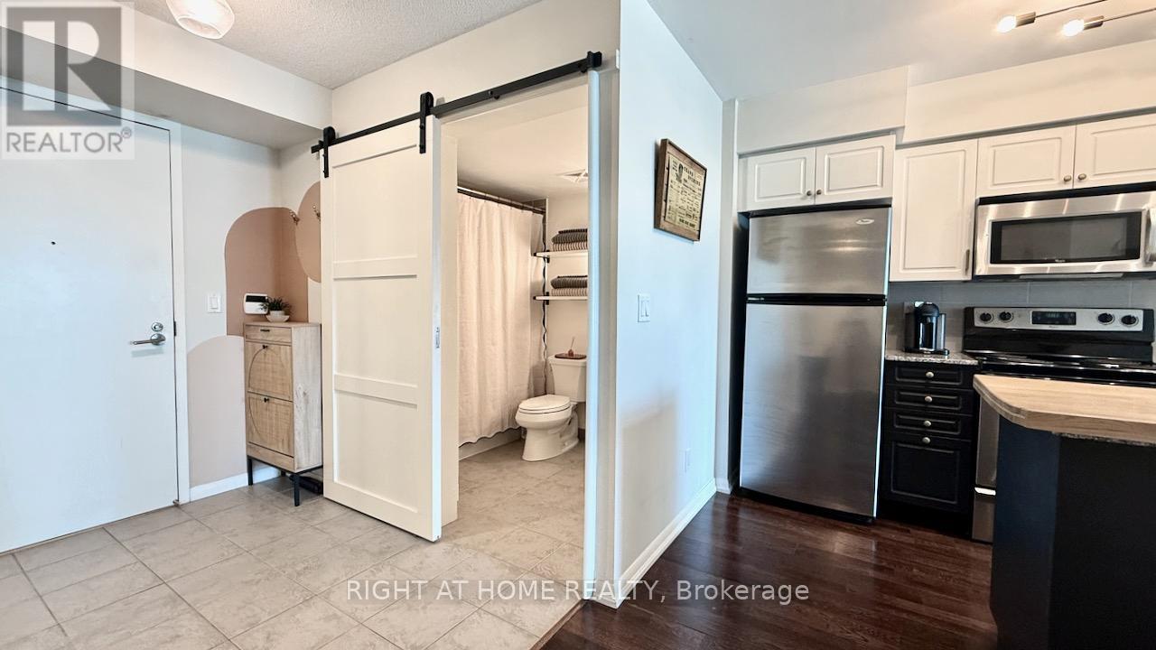 656 - 209 Fort York Boulevard S Property Photo 7