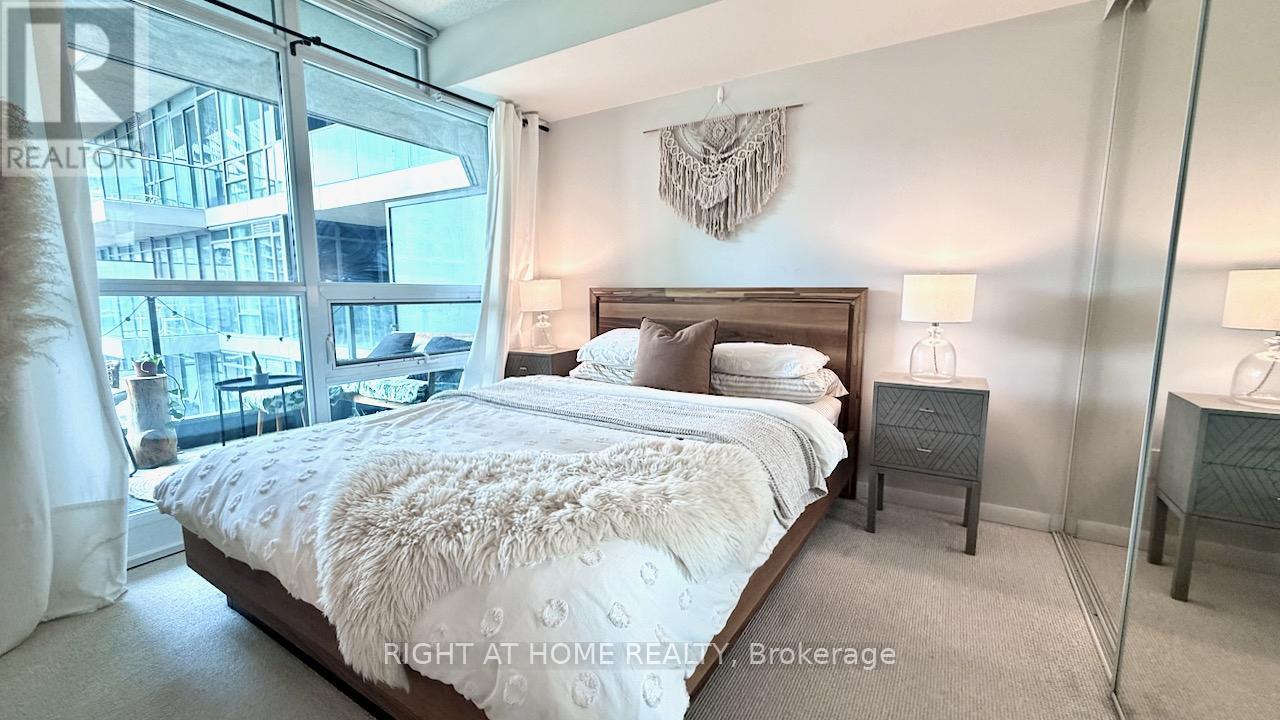 656 - 209 Fort York Boulevard S Property Photo 14