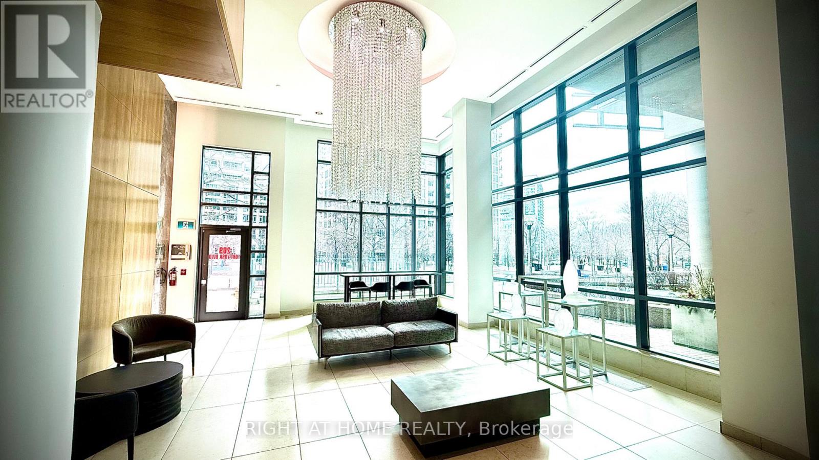 656 - 209 Fort York Boulevard S Property Photo 33