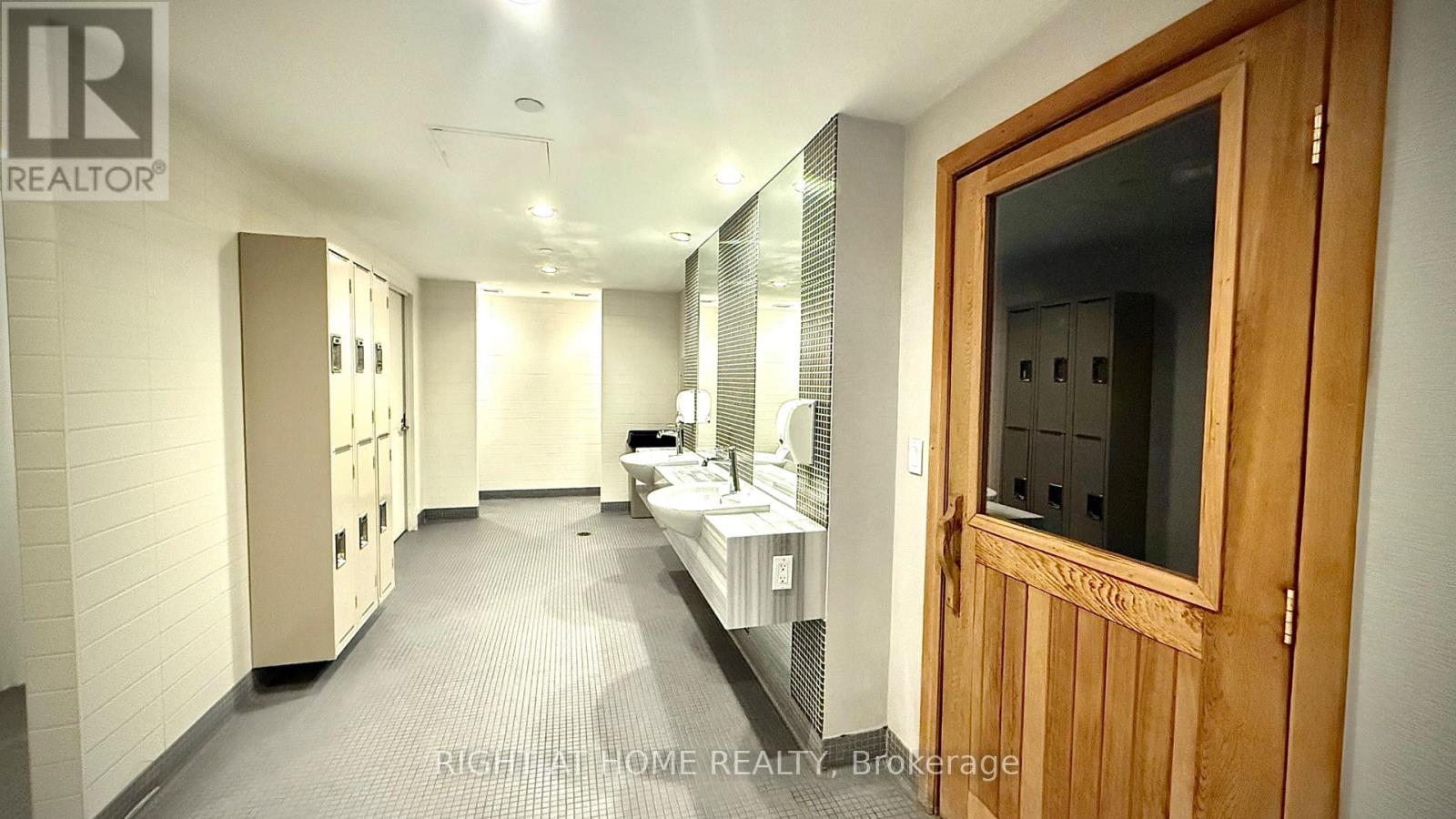 656 - 209 Fort York Boulevard S Property Photo 37