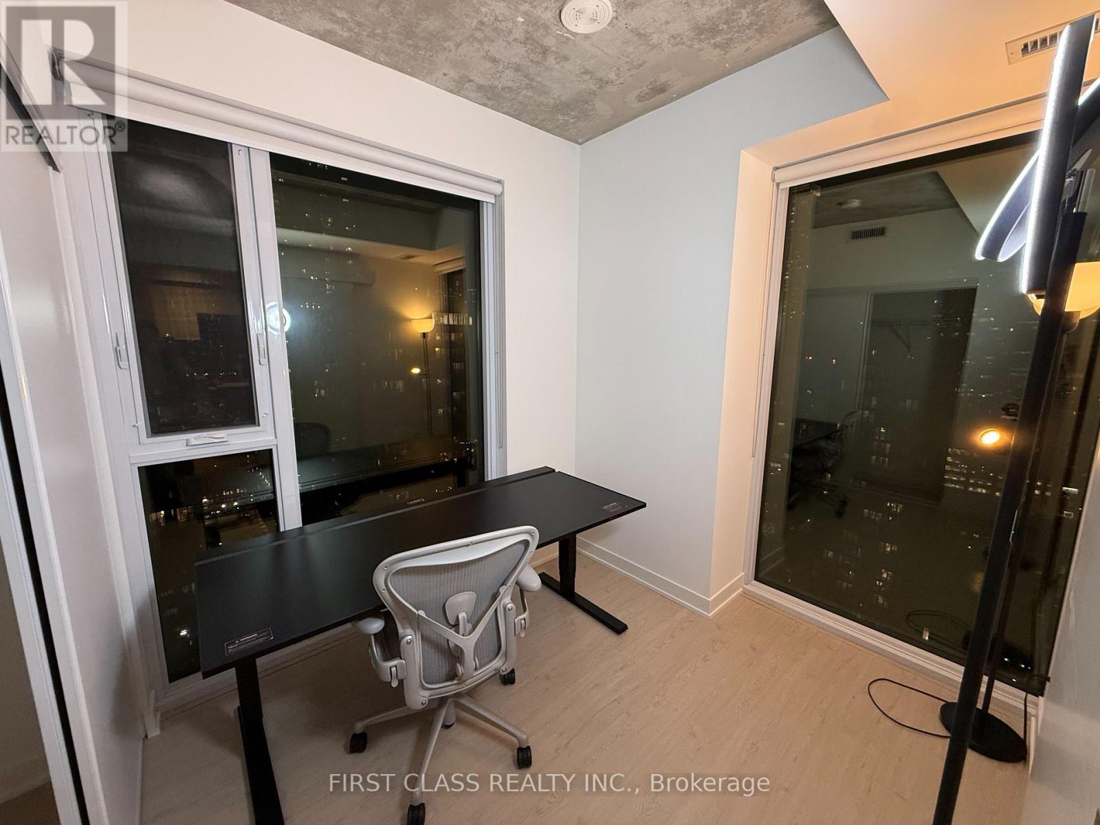 2804 - 65 Mutual Street Property Photo 8