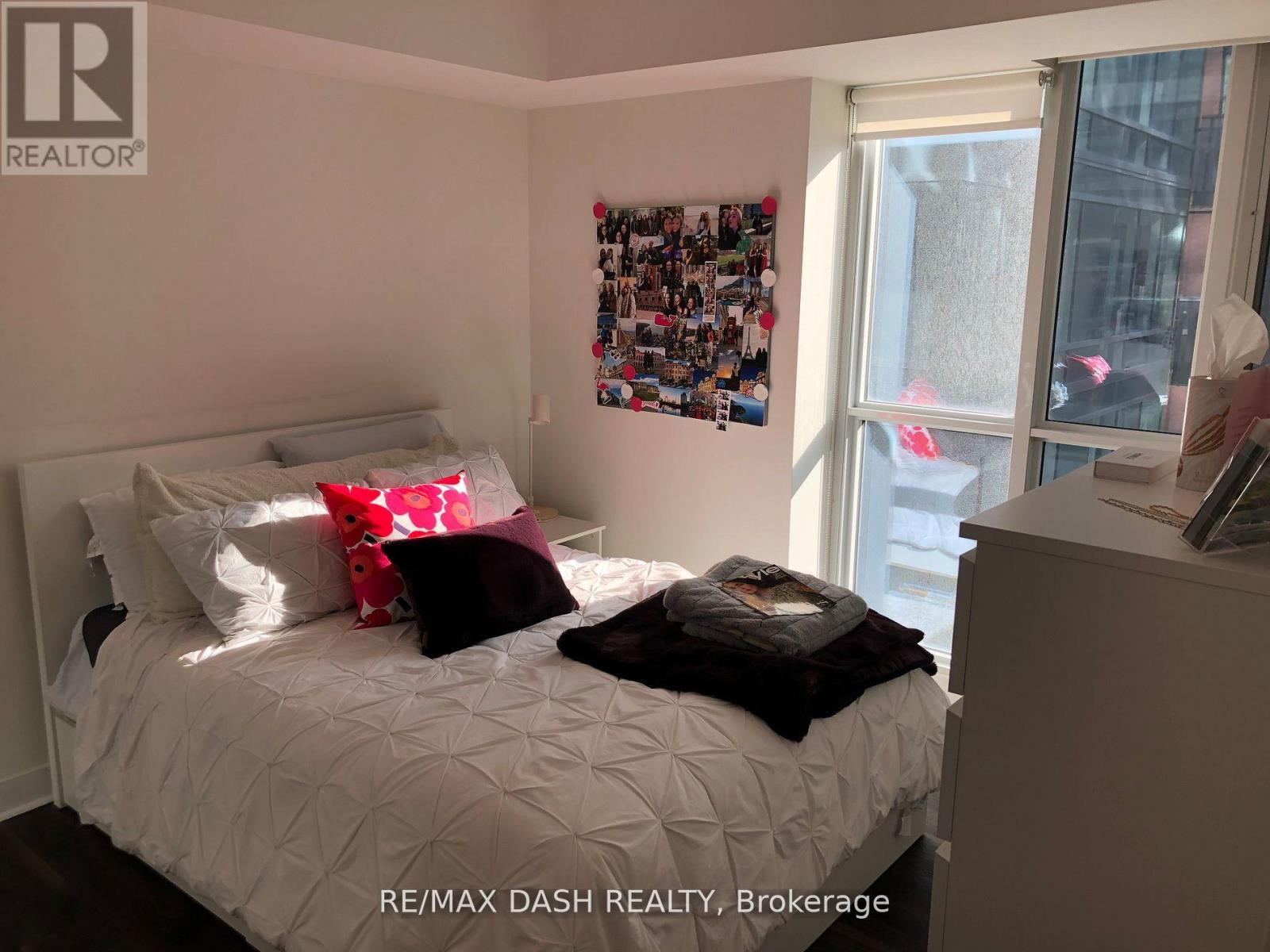 710 - 295 Adelaide Street W Property Photo 8
