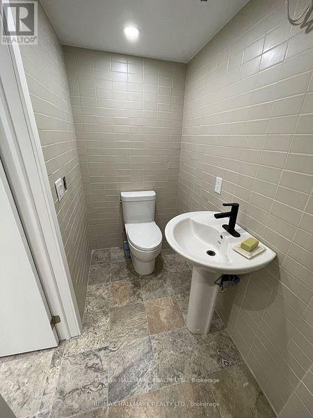 173 Queen Street E Property Photo 8