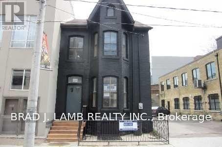 455 RICHMOND STREET E