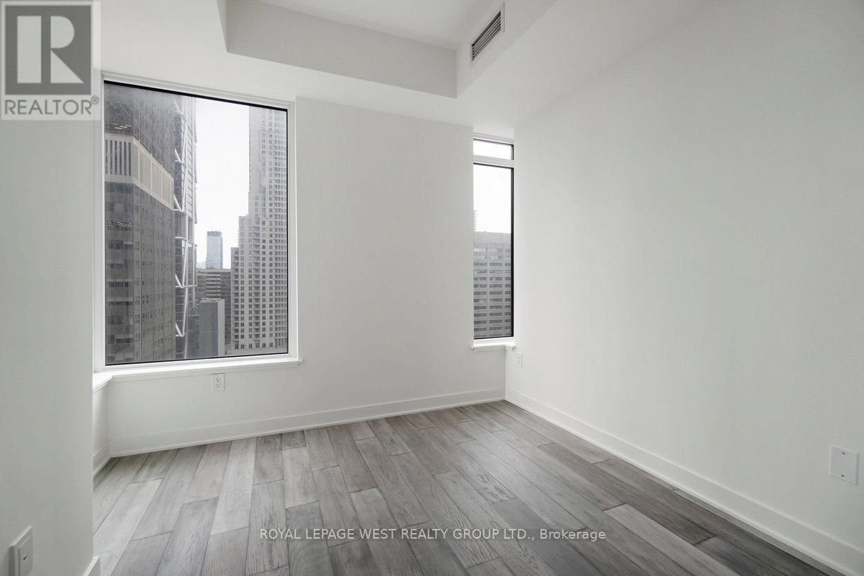1310 - 11 Yorkville Avenue Property Photo 31