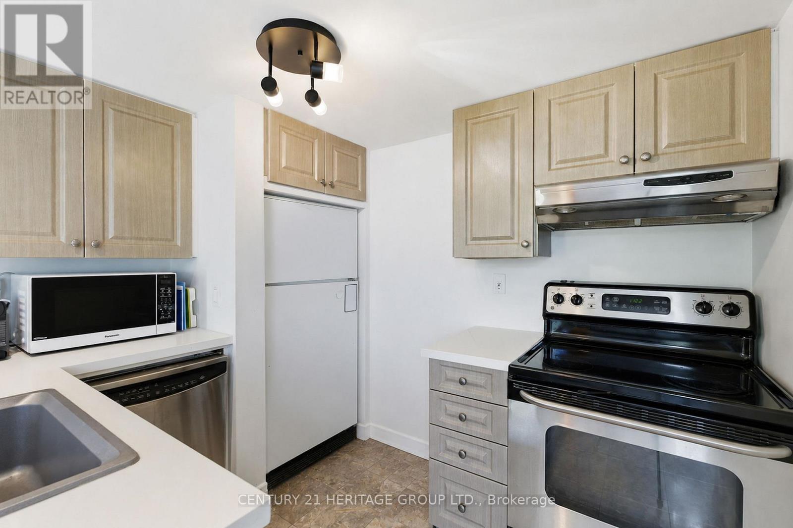 8 - 87 Lillian Street Property Photo 12