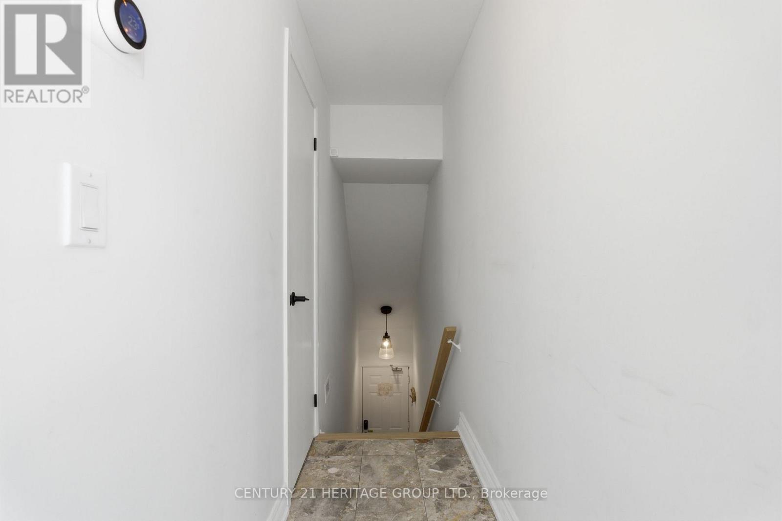 8 - 87 Lillian Street Property Photo 16