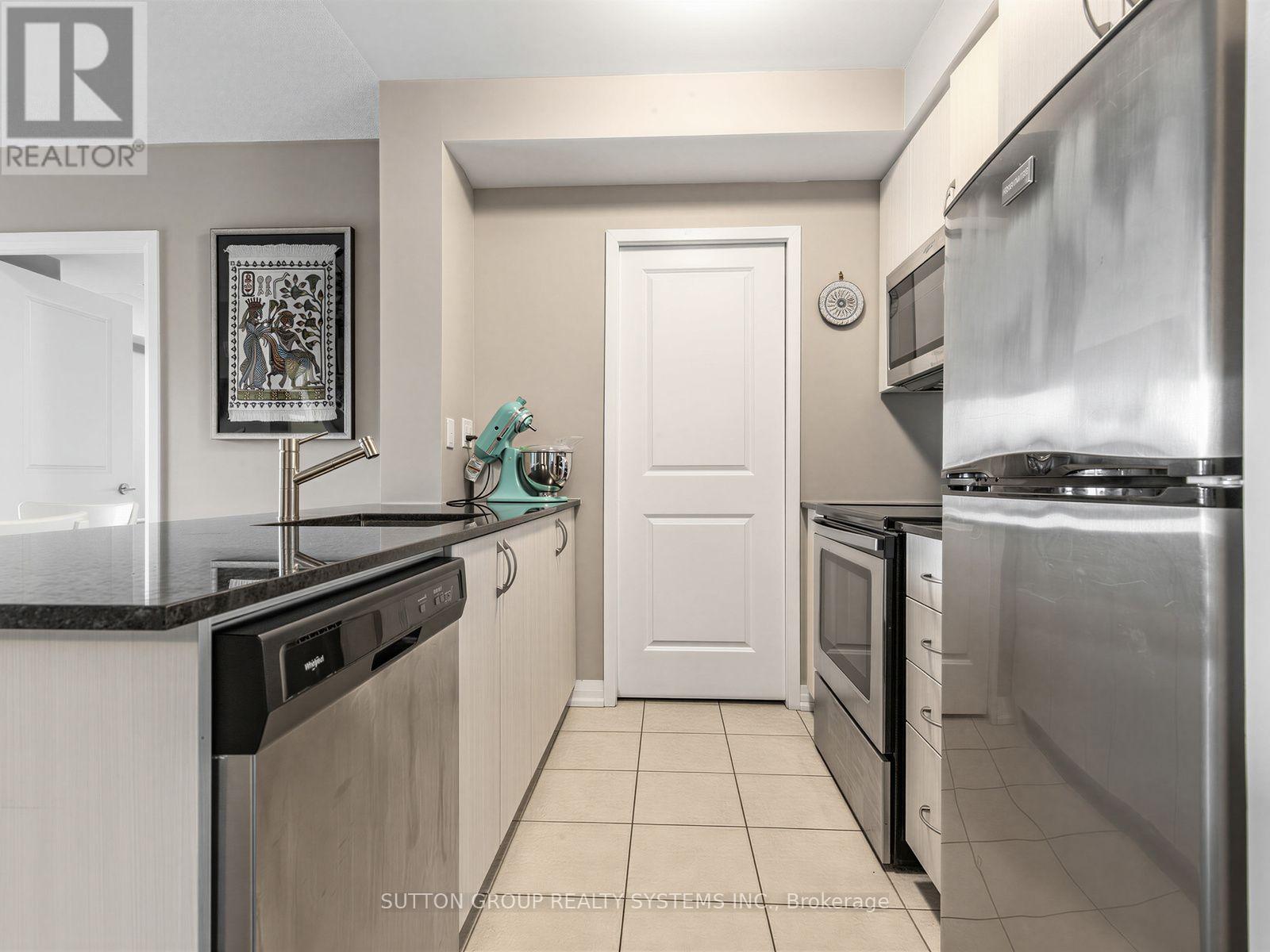 502 - 741 Sheppard Avenue W Property Photo 5