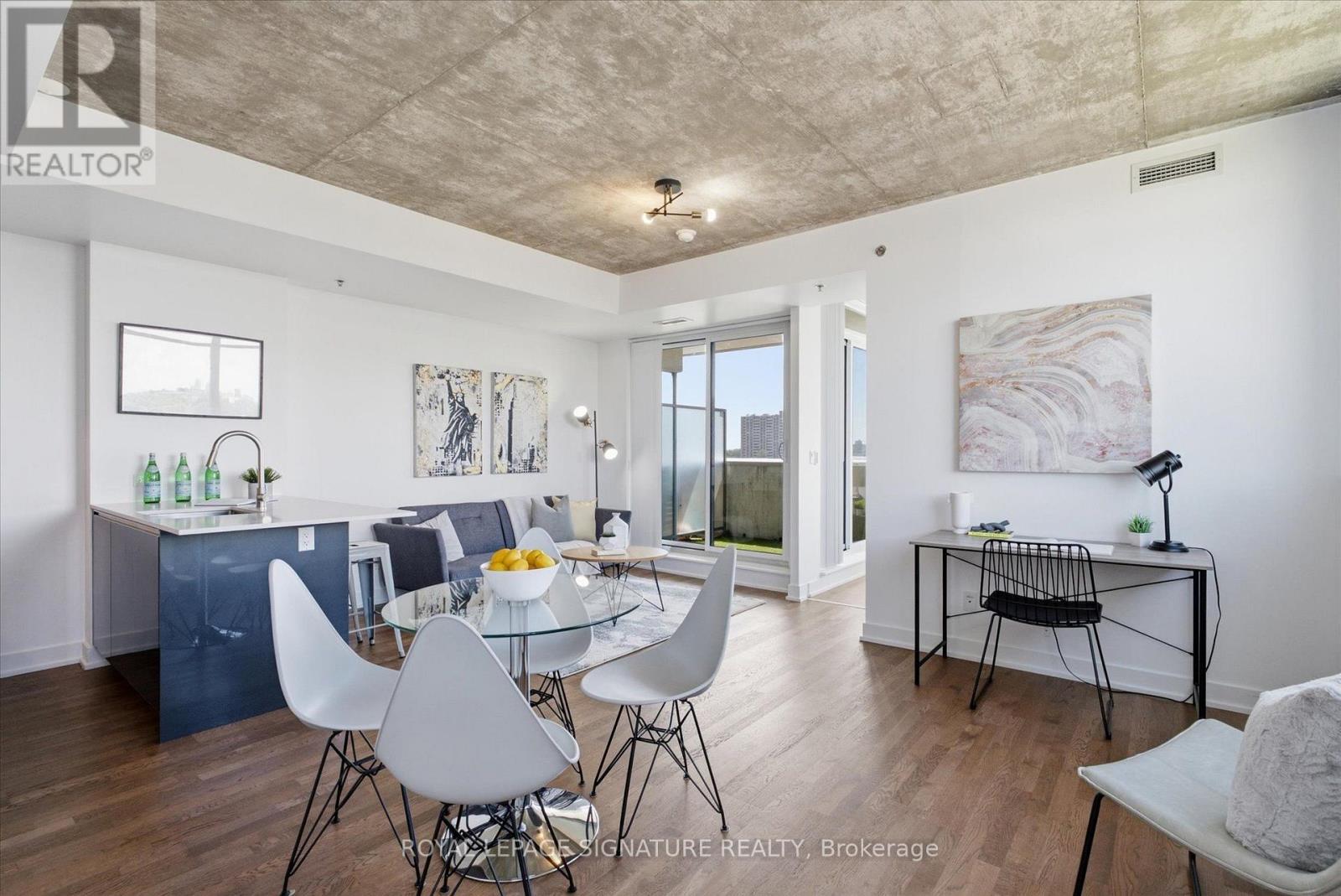 921 - 20 Minowan Miikan Lane Property Photo 1