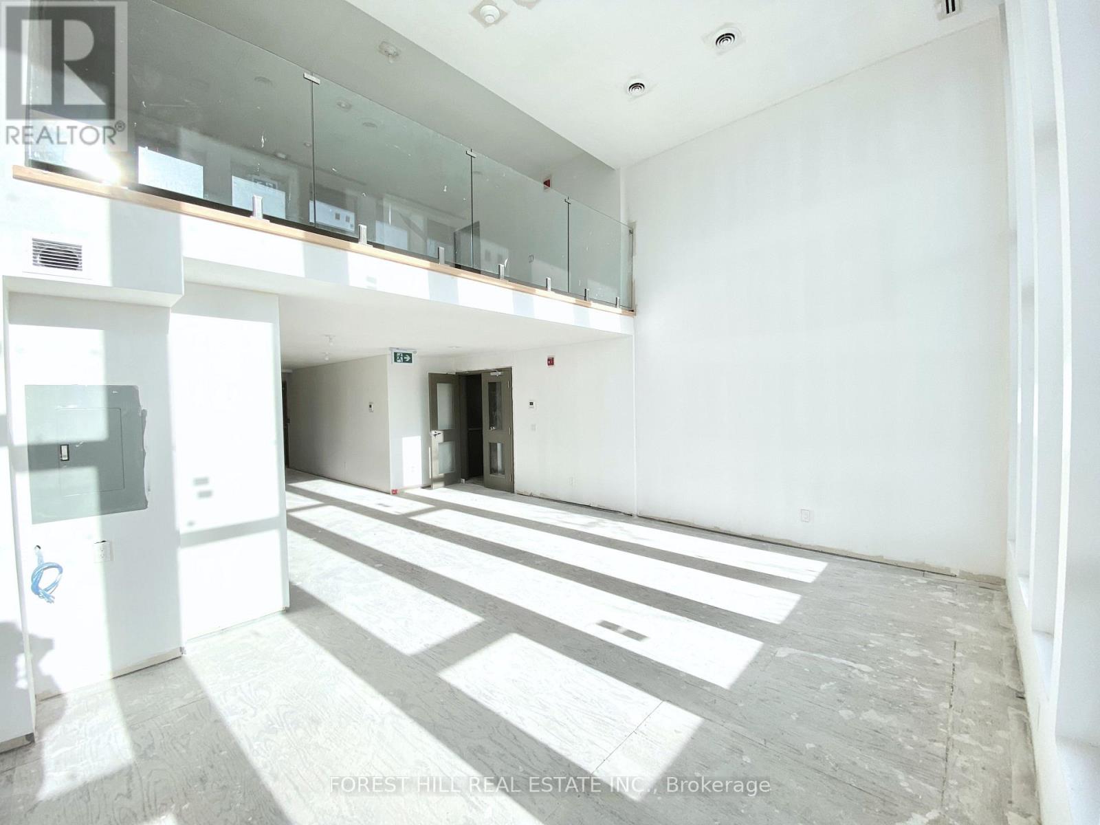 3 - 3429 Yonge Street Property Photo 2