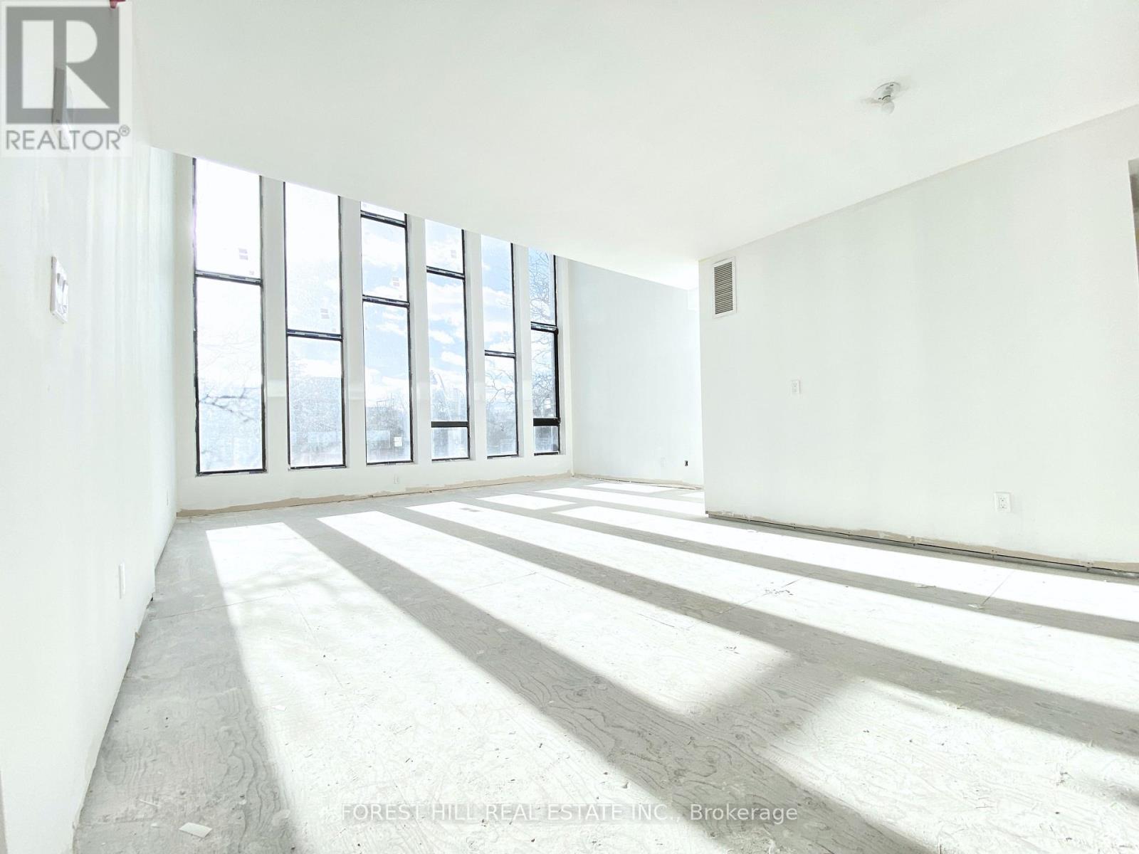 3 - 3429 Yonge Street Property Photo 3